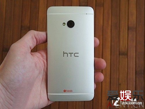 ܻ HTC One3850Ԫ 