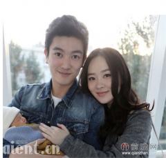 霍思燕老公晒儿子蹬脸萌照 引粉丝狂赞【图】
